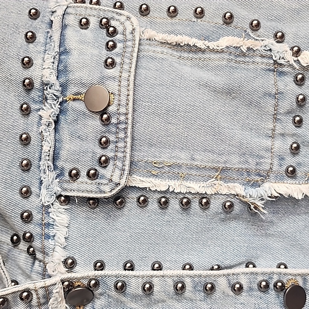 Savanna Jane Jean Jacket with Studs - Picture 3 of 5